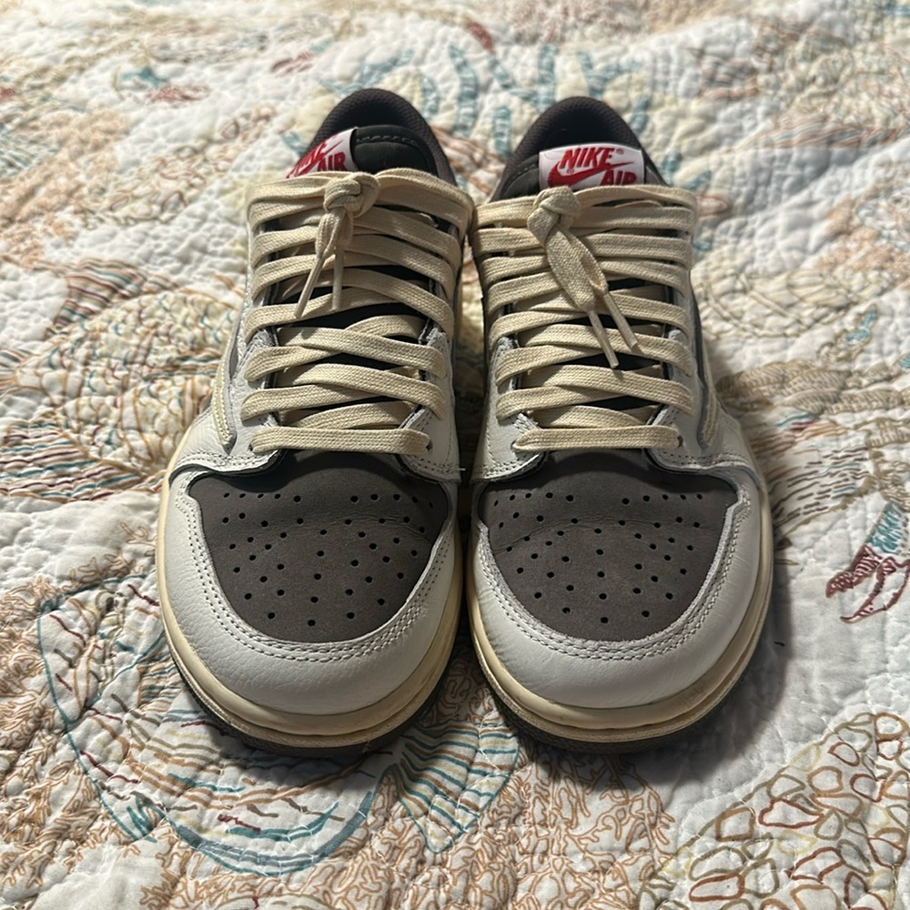 Travis Scott x Air Jordan Retro Low OG “Reverse Mocha”